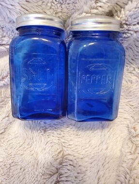 Depression Style Glass Salt and Pepper Shakers Cobalt Blue Color Material Glass